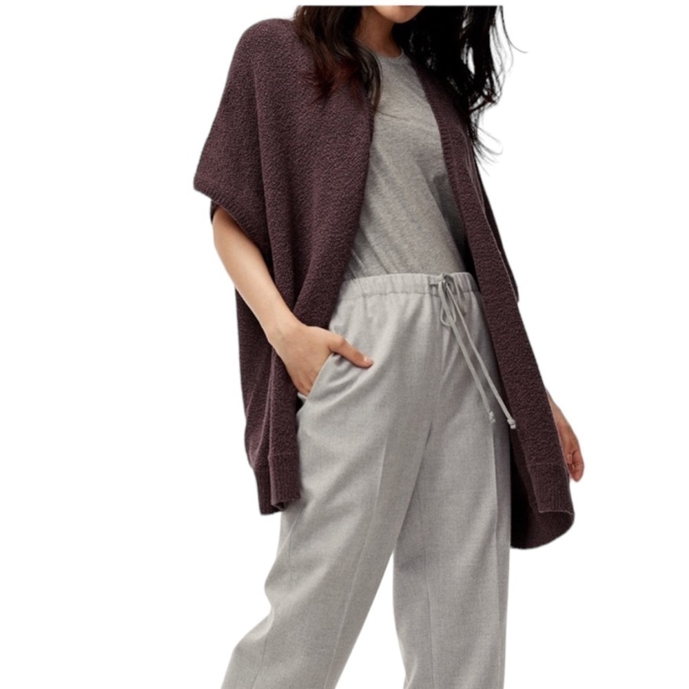 COMMUNITY‎ x ARITZIA Oversized Iconic Cape Sweater